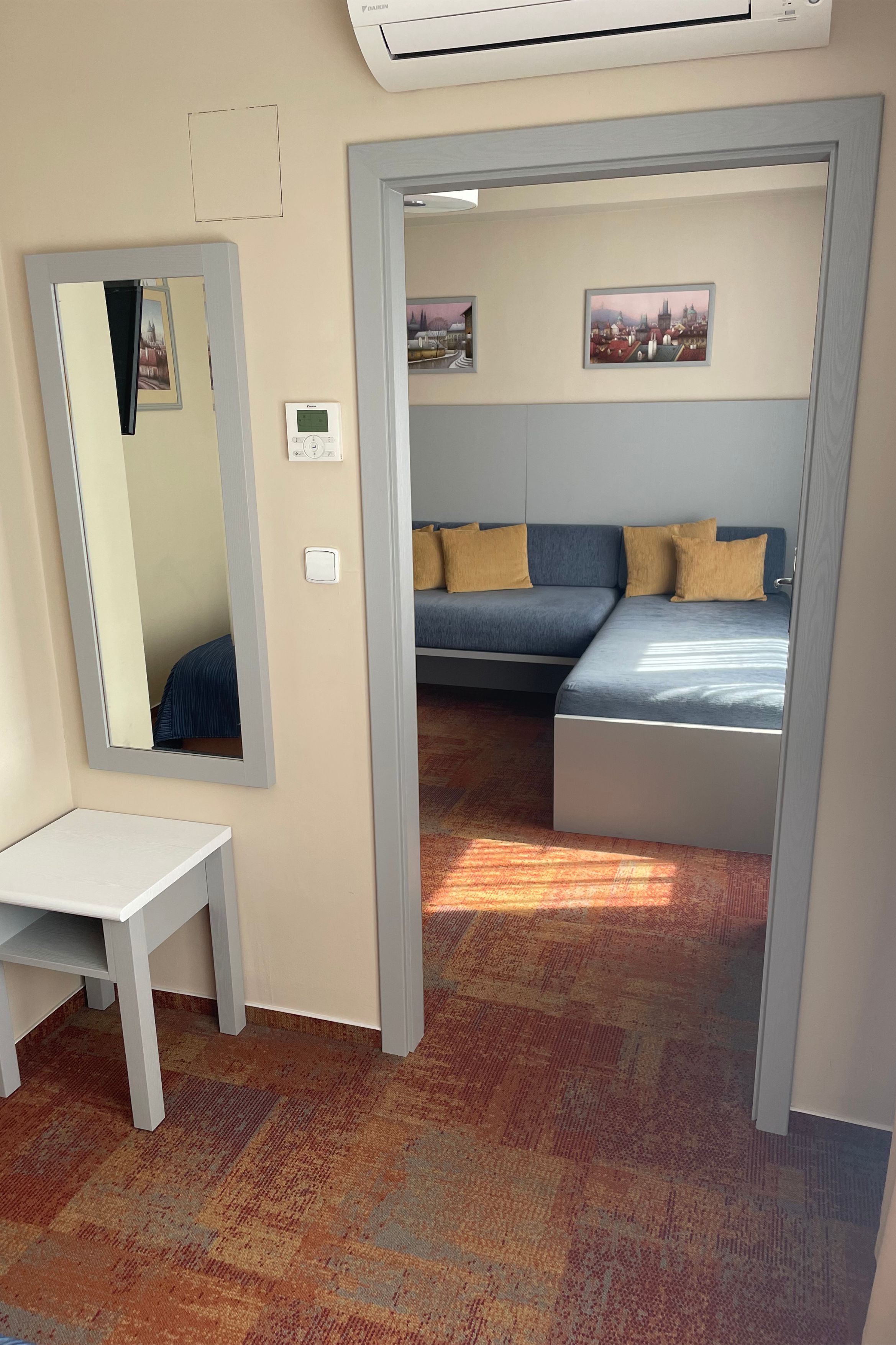 Polep nábytku ve wellness hotelu STEP